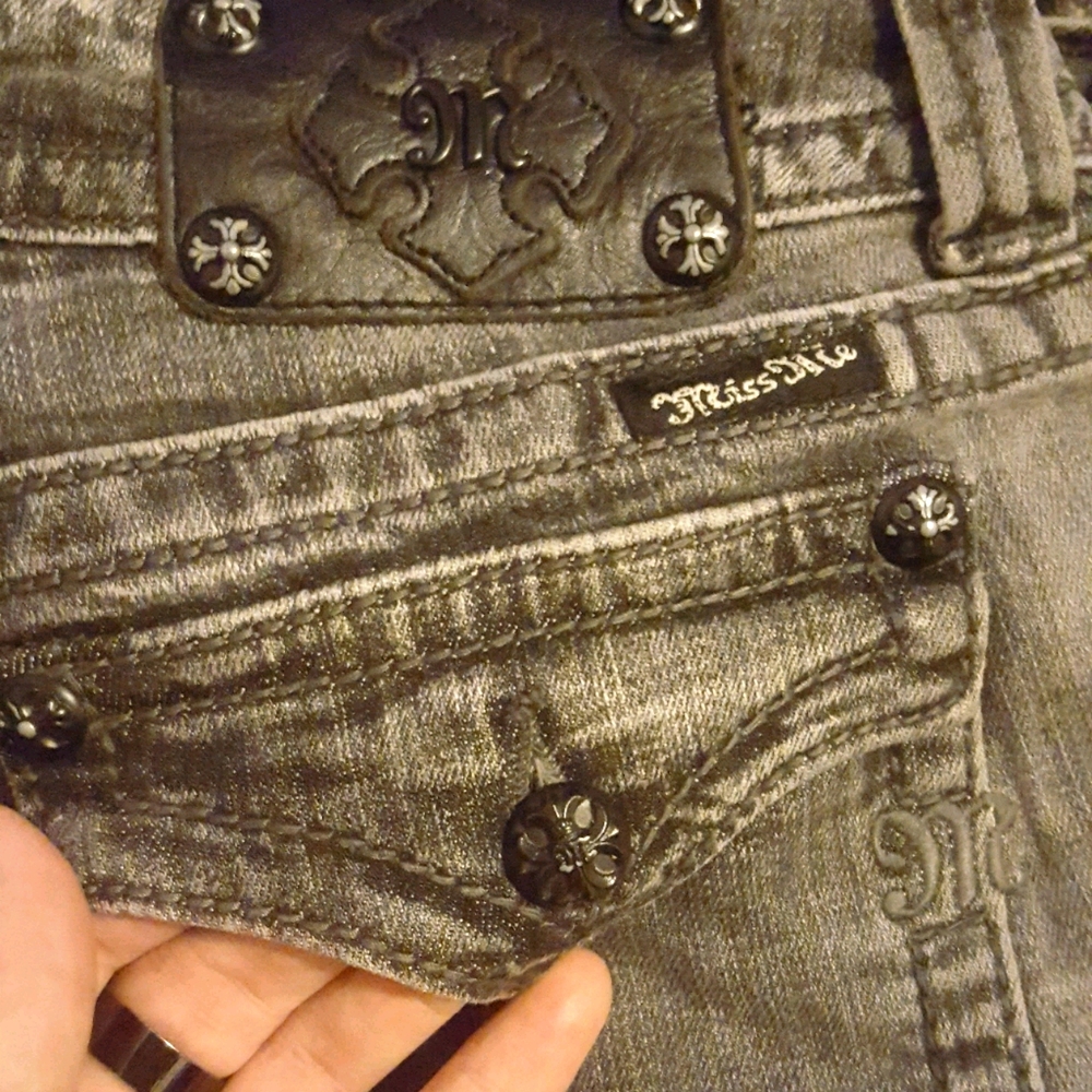 Miss Me Skinny Jeans size 29